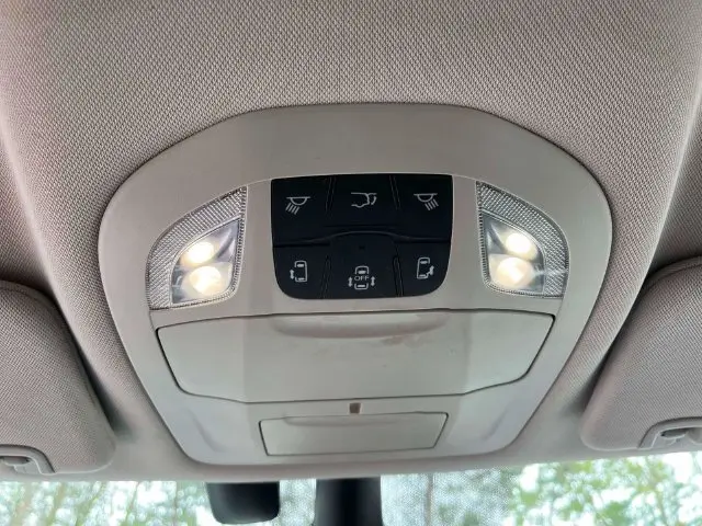2022 Chrysler Pacifica - $15,657
