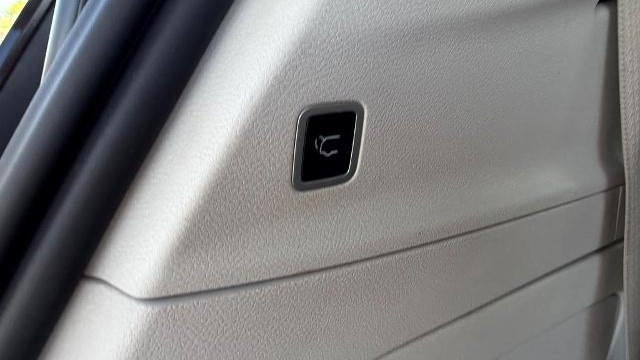 2023 Chrysler Pacifica Plug-In Hybrid Touring L