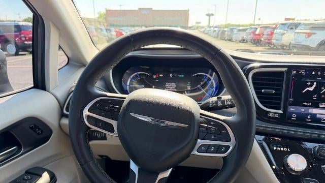 2023 Chrysler Pacifica Plug-In Hybrid Touring L