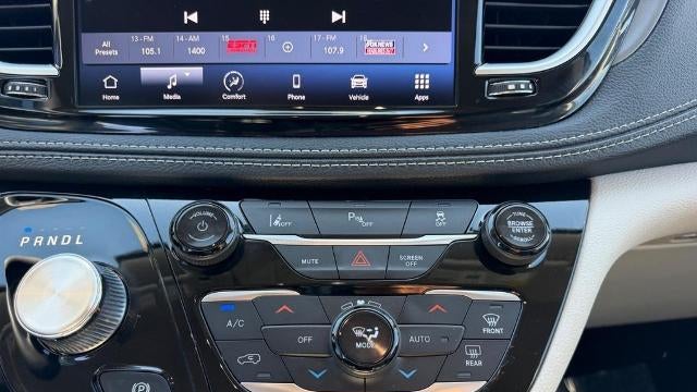 2023 Chrysler Pacifica Plug-In Hybrid Touring L