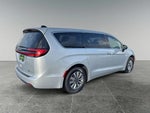 2023 Pacifica Plug-In Hybrid Thumbnail 5