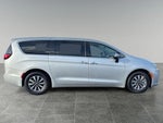 2023 Pacifica Plug-In Hybrid Thumbnail 6