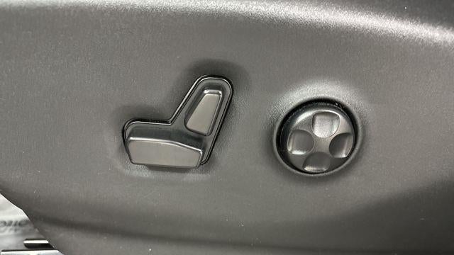 2023 Chrysler Pacifica Plug-In Hybrid Touring L