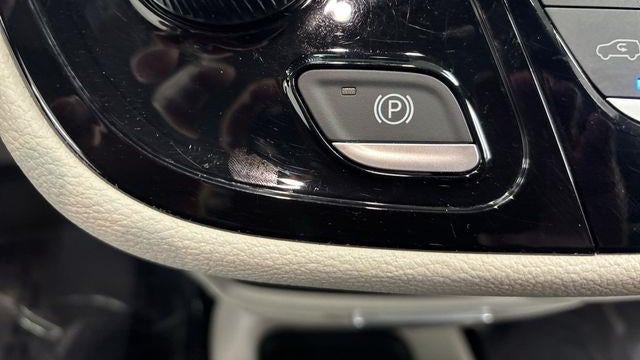 2023 Chrysler Pacifica Plug-In Hybrid Touring L