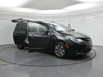 2018 Pacifica Hybrid Thumbnail 31