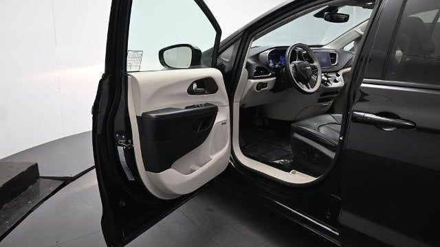 2018 Chrysler Pacifica Hybrid Limited