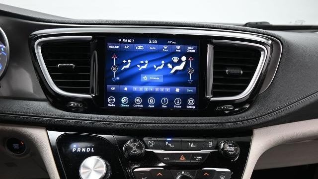 2018 Chrysler Pacifica Hybrid Limited