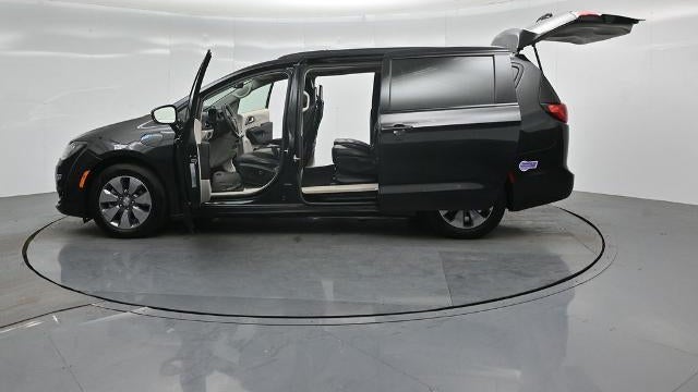 2018 Chrysler Pacifica Hybrid Limited
