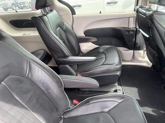 2020 Chrysler Pacifica - $11,997