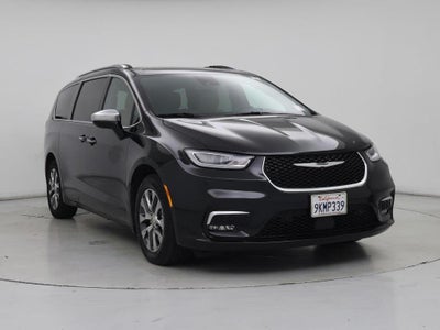 Photo of a 2023 Chrysler Pacifica Plug-In Hybrid Pinnacle 4DR Mini-Van for sale