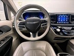 2018 Pacifica Hybrid Thumbnail 4