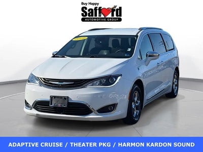 Photo of a 2018 Chrysler Pacifica Hybrid Limited 4DR Mini-Van for sale