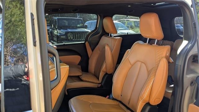2021 Chrysler Pacifica Hybrid Pinnacle