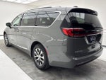 2023 Pacifica Plug-In Hybrid Thumbnail 4
