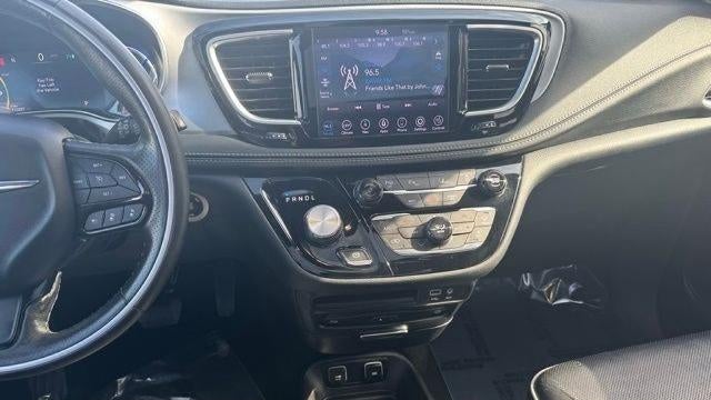 2020 Chrysler Pacifica Hybrid Limited Red S