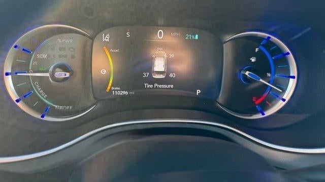 2020 Chrysler Pacifica Hybrid Limited Red S