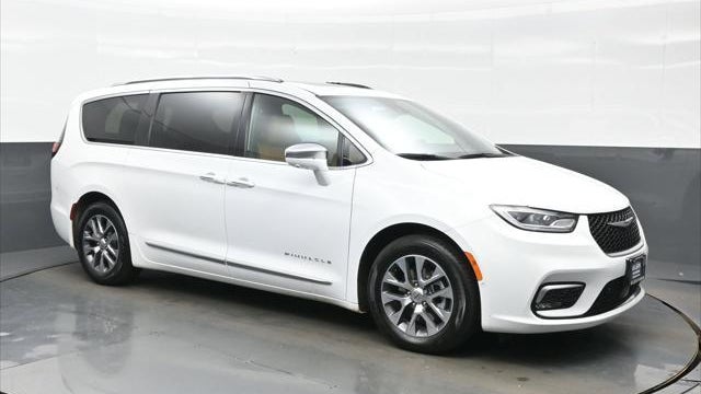 2022 Chrysler Pacifica Hybrid Pinnacle