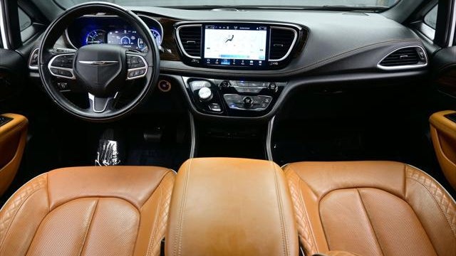 2022 Chrysler Pacifica Hybrid Pinnacle