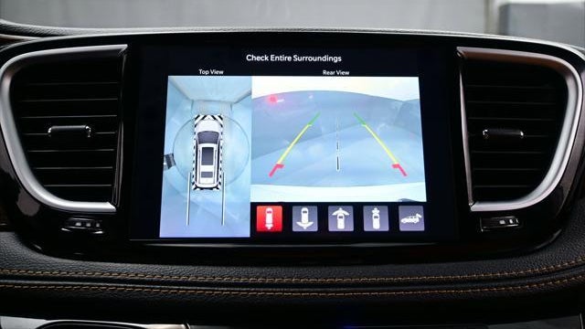 2022 Chrysler Pacifica Hybrid Pinnacle