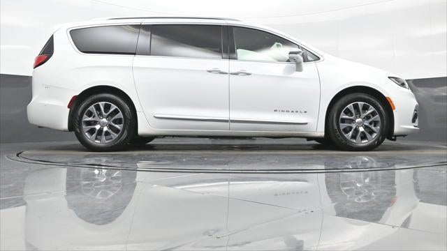 2022 Chrysler Pacifica Hybrid Pinnacle