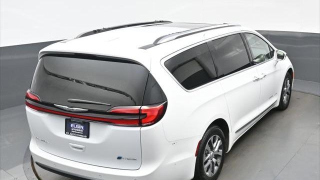 2022 Chrysler Pacifica Hybrid Pinnacle