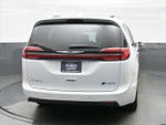 2022 Pacifica Hybrid Thumbnail 5