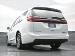 2022 Pacifica Hybrid Thumbnail 31