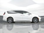 2022 Pacifica Hybrid Thumbnail 33