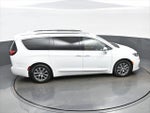 2022 Pacifica Hybrid Thumbnail 40