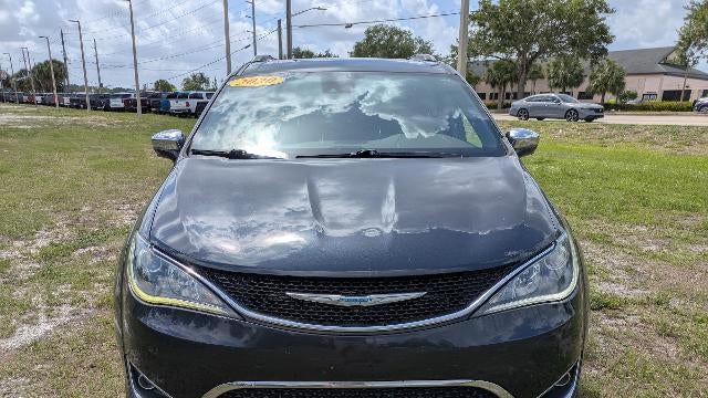2020 Chrysler Pacifica Hybrid Limited Red S