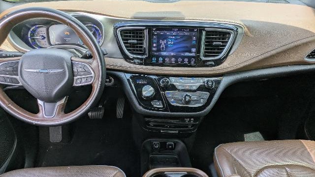 2020 Chrysler Pacifica Hybrid Limited Red S