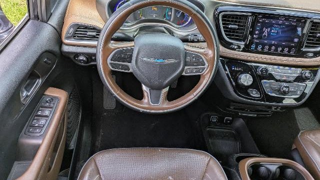 2020 Chrysler Pacifica Hybrid Limited Red S