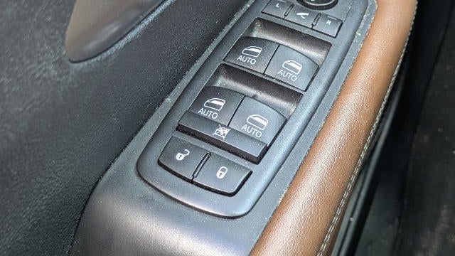 2020 Chrysler Pacifica Hybrid Limited Red S