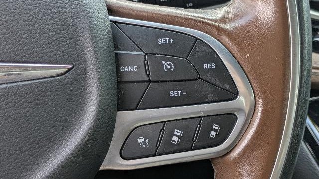 2020 Chrysler Pacifica Hybrid Limited Red S