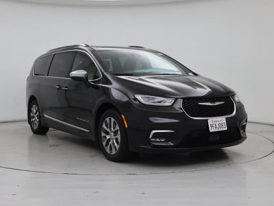 Photo of a 2022 Chrysler Pacifica Hybrid Pinnacle 4DR Mini-Van for sale
