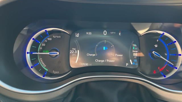 2024 Chrysler Pacifica Plug-In Hybrid Pinnacle