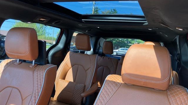 2024 Chrysler Pacifica Plug-In Hybrid Pinnacle