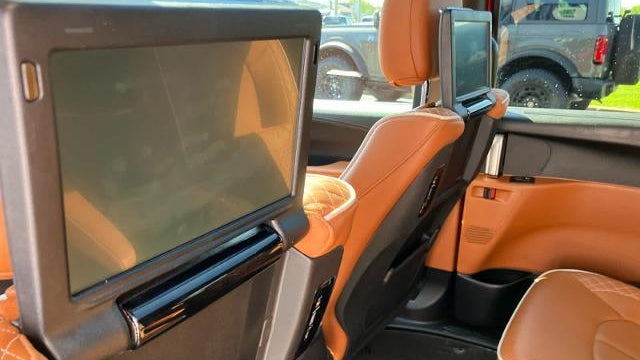 2024 Chrysler Pacifica Plug-In Hybrid Pinnacle