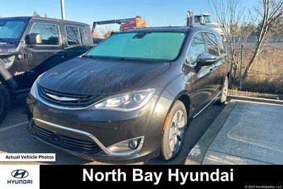 Photo of a 2018 Chrysler Pacifica Hybrid Limited 4DR Mini-Van for sale