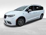 2023 Pacifica Plug-In Hybrid Thumbnail 2