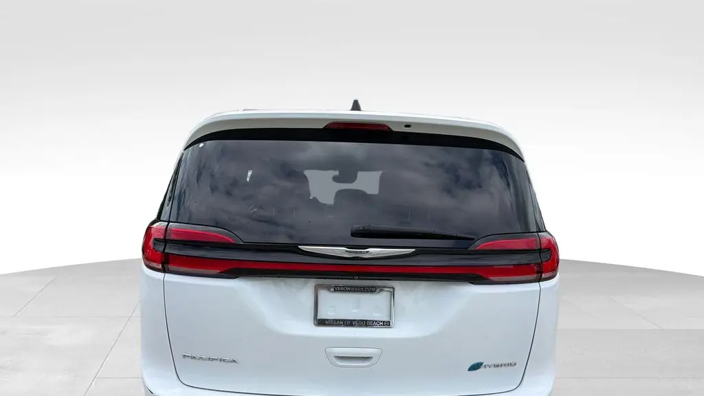 2023 Chrysler Pacifica Plug-In Hybrid Pinnacle