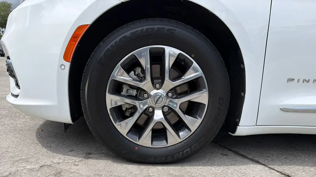 2023 Chrysler Pacifica Plug-In Hybrid Pinnacle