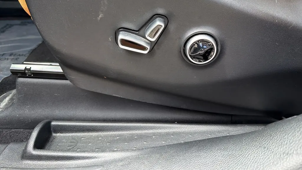 2023 Chrysler Pacifica Plug-In Hybrid Pinnacle