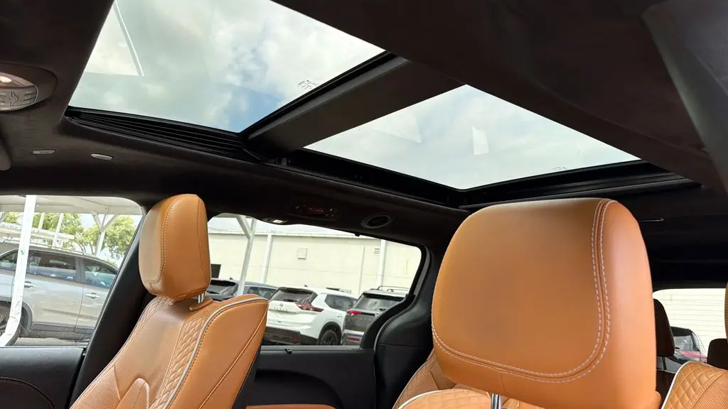 2023 Chrysler Pacifica Plug-In Hybrid Pinnacle