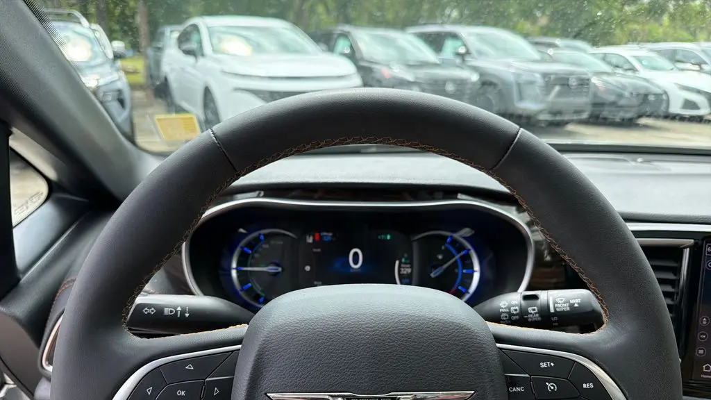 2023 Chrysler Pacifica Plug-In Hybrid Pinnacle