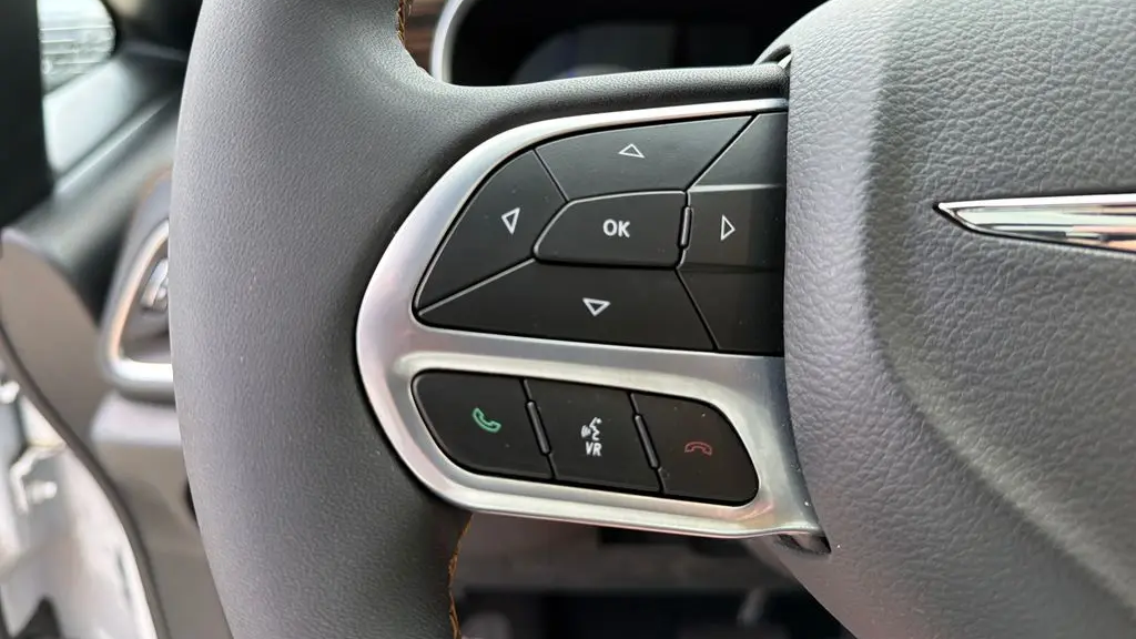 2023 Chrysler Pacifica Plug-In Hybrid Pinnacle