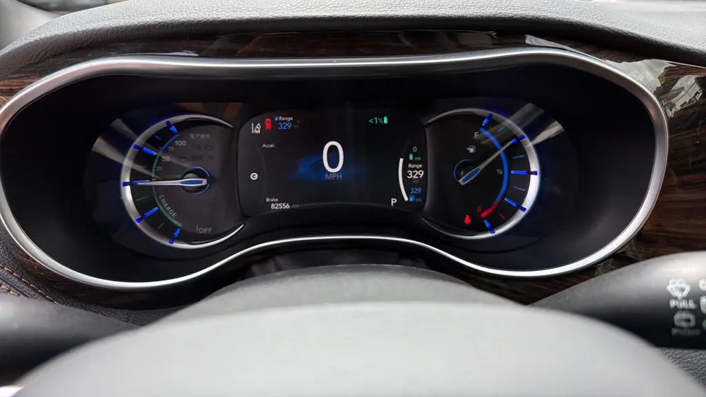 2023 Chrysler Pacifica Plug-In Hybrid Pinnacle