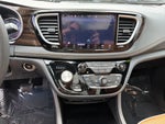 2023 Pacifica Plug-In Hybrid Thumbnail 24