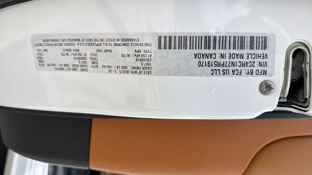 2023 Chrysler Pacifica Plug-In Hybrid Pinnacle
