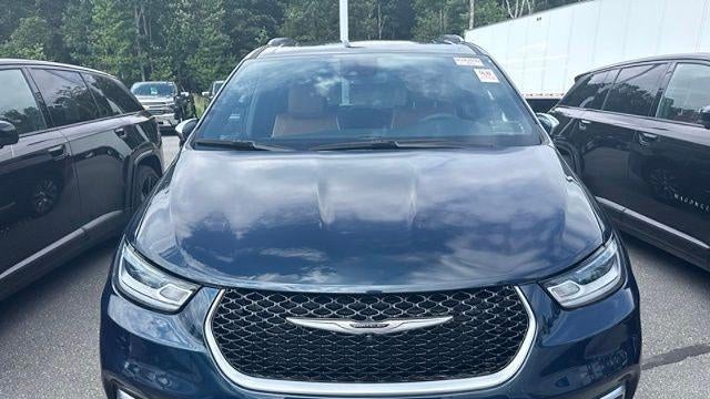 2024 Chrysler Pacifica Plug-In Hybrid Pinnacle